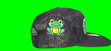 Load image into Gallery viewer, Froggtown Graffit Mesh Snap back
